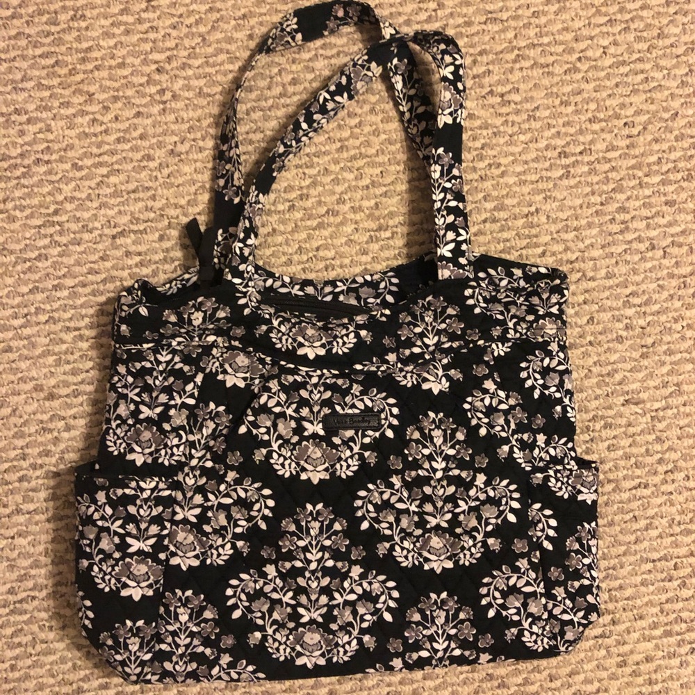 Vera Bradley zipper tote